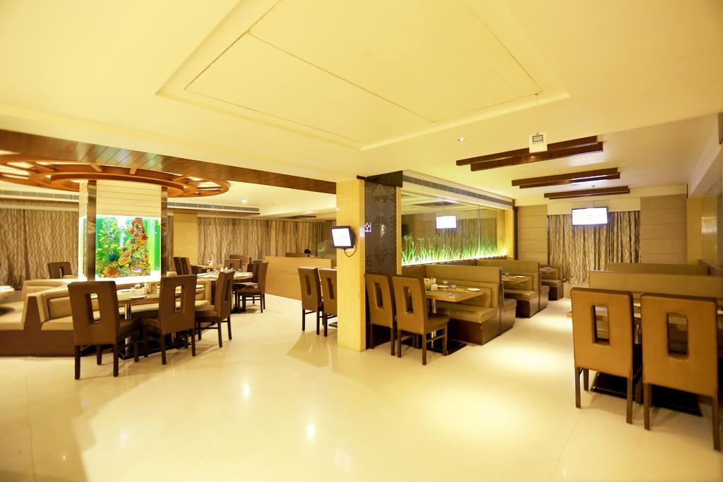 Swagath Grand Suchitra Hotel Hyderabad Esterno foto