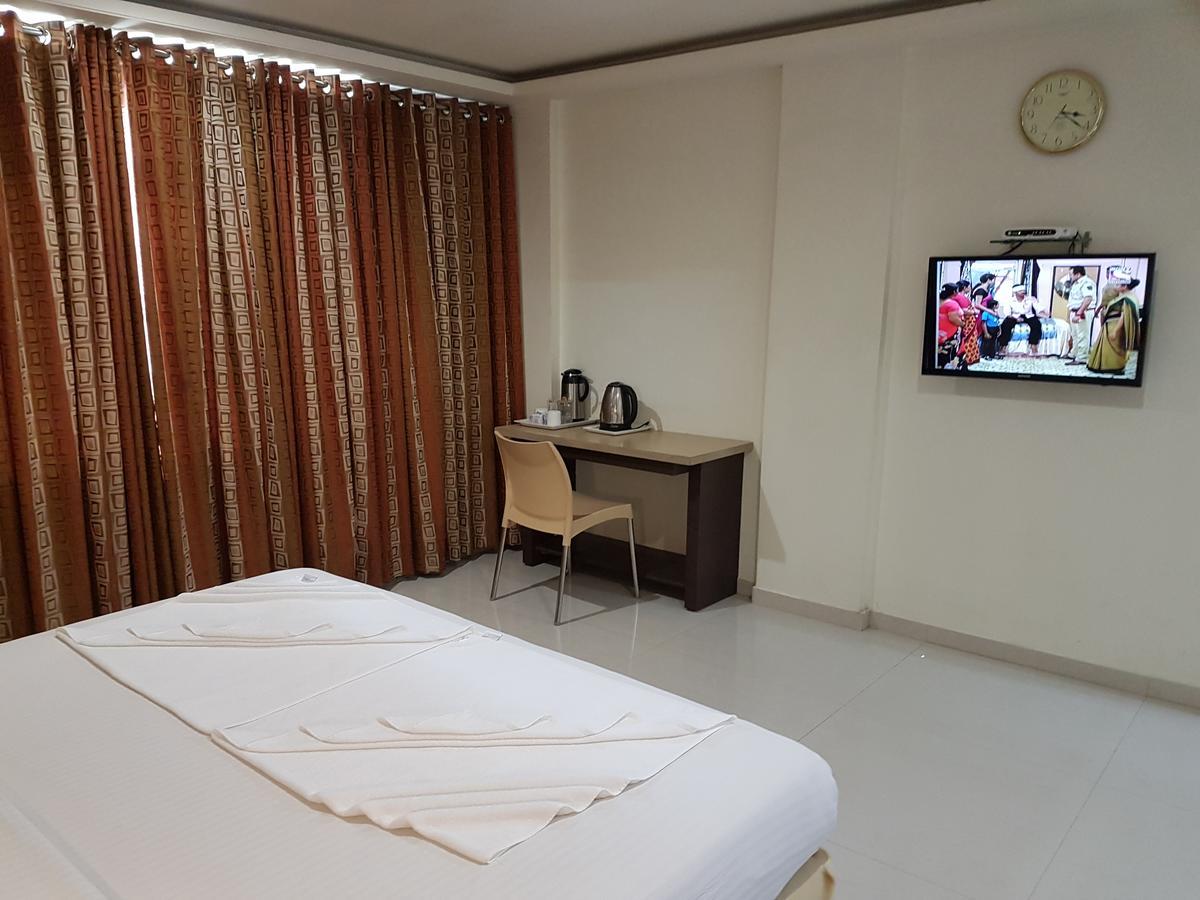 Swagath Grand Suchitra Hotel Hyderabad Esterno foto
